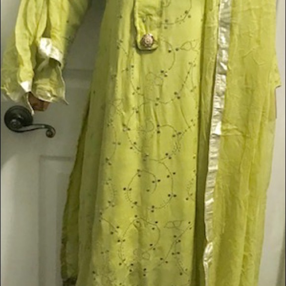 Olive green silk dress - Picture 1 of 3